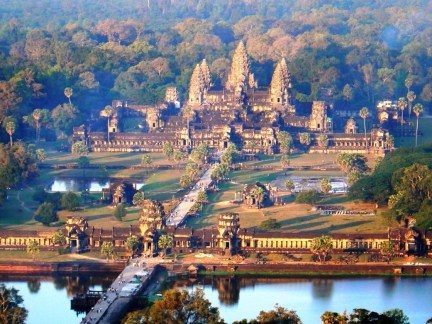 1. Angkor Wat, Kamboja